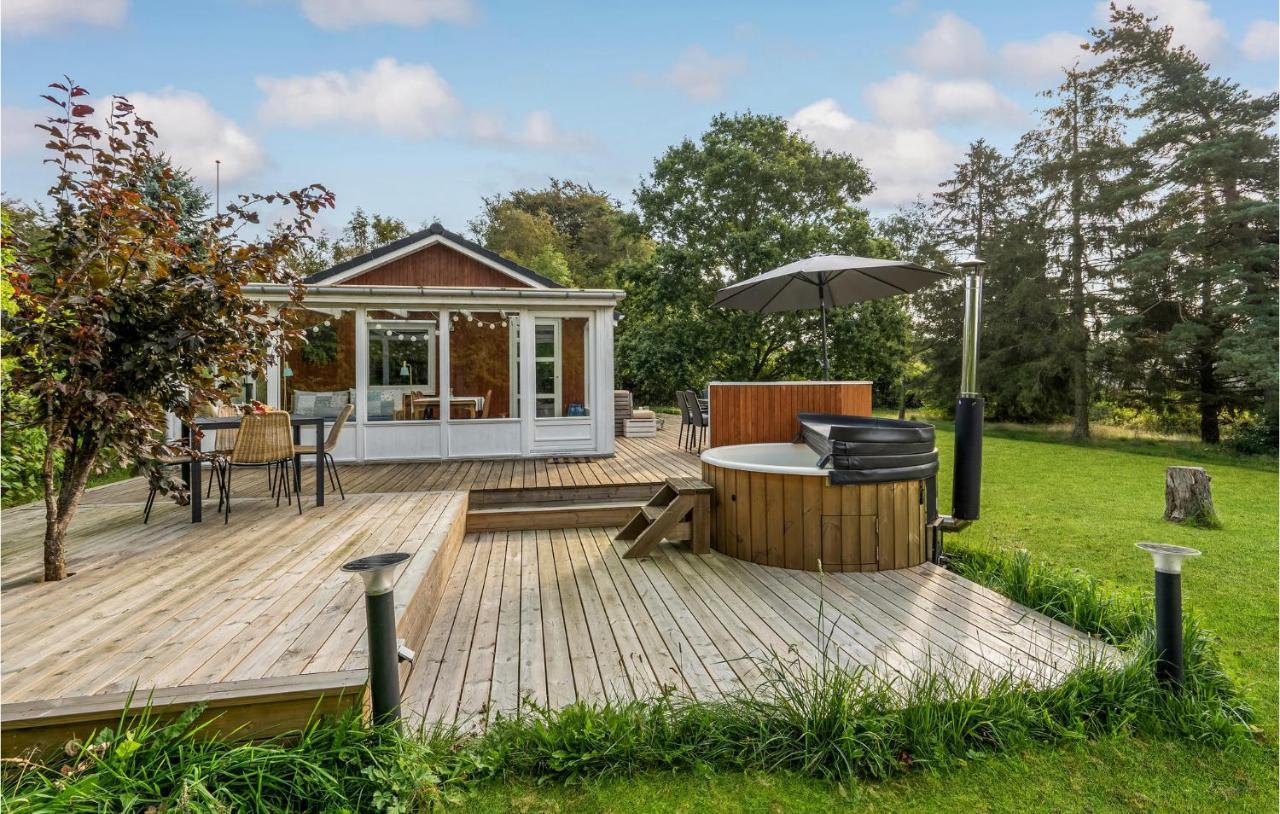 Nice Home In Havndal With Kitchen Exterior foto